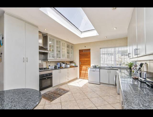 3 BEDROOM HOUSE FOR SALE IN BRYANSTON